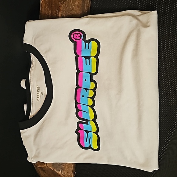 7 Eleven Slurpee Tshirt - Picture 4 of 4